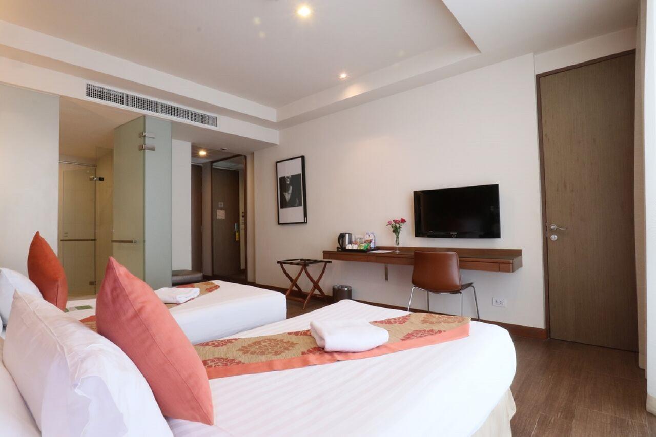 Hotel On 8 Sukhumvit Nana Bangkok By Compass Hospitality Zewnętrze zdjęcie